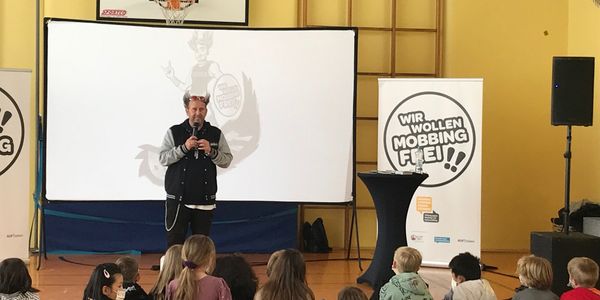 Wir wollen mobbingfrei mit Tom Lehel