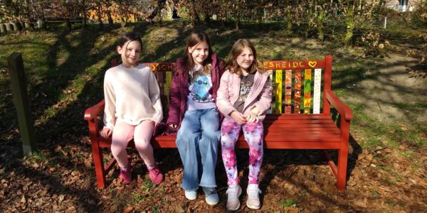 Unsere Freundschaftsbank steht!