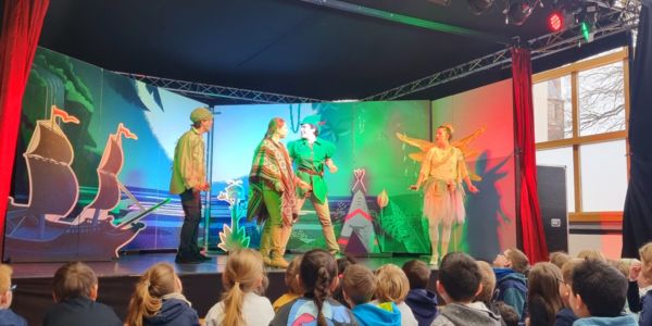 DAS DA Theater „Peter Pan“